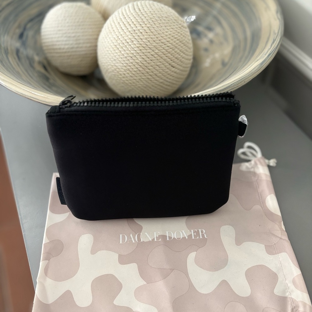 BRAND NEW! Never been used Dagne Dover Small Scout Pouch.